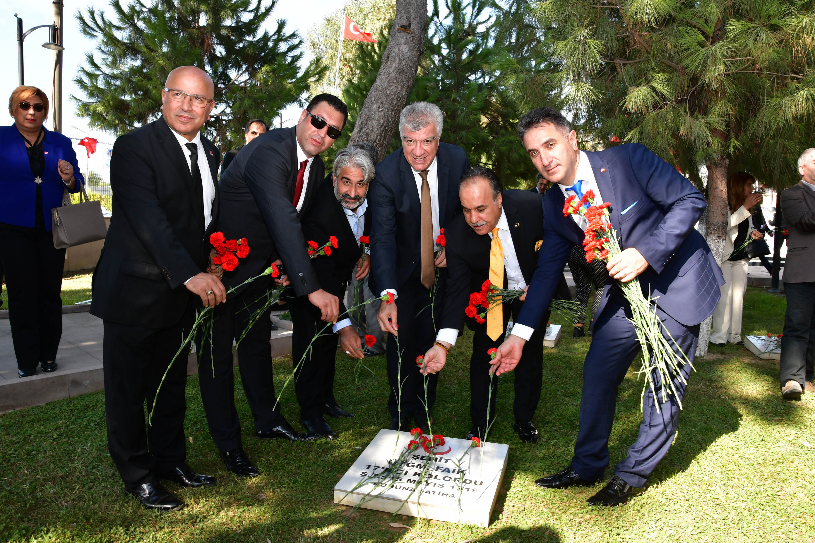 İzmir'i Cumhuriyet coşkusu sardı