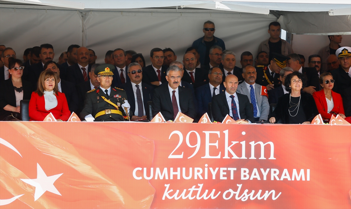 İzmir'de 29 Ekim coşkusu
