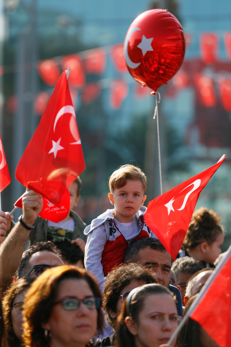 İzmir'de 29 Ekim coşkusu