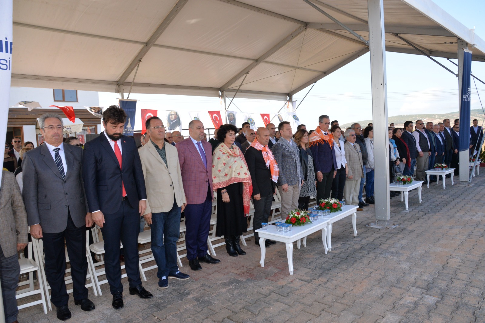 İzmir'de karakılçık buğdayı toprakla buluşturuldu