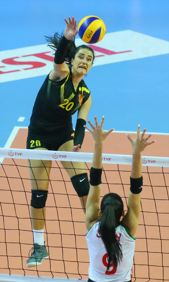 İzmir derbisinde olay çıktı