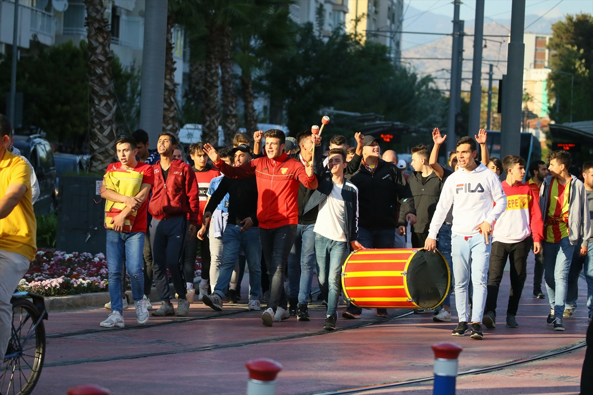 İzmir derbisinde olay çıktı