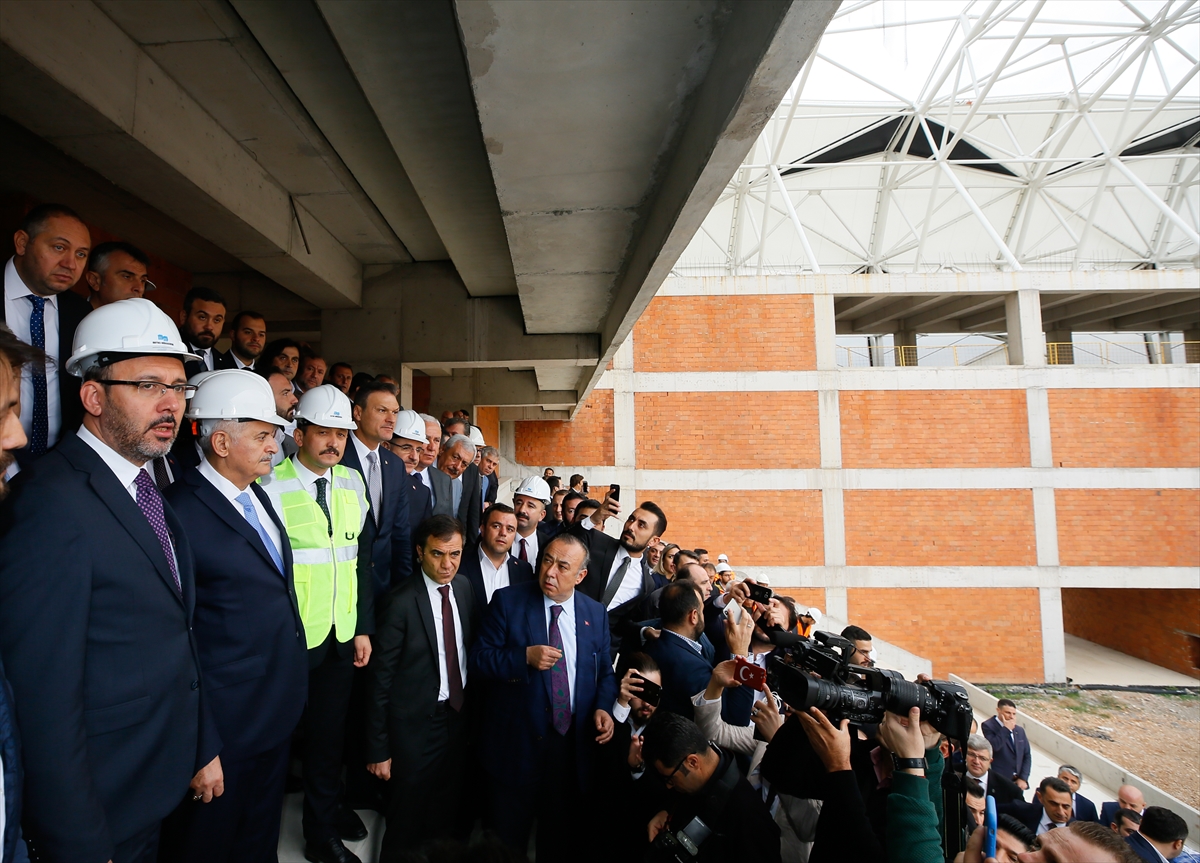 Binali Yıldırım Göztepe Stadı'nı inceledi...