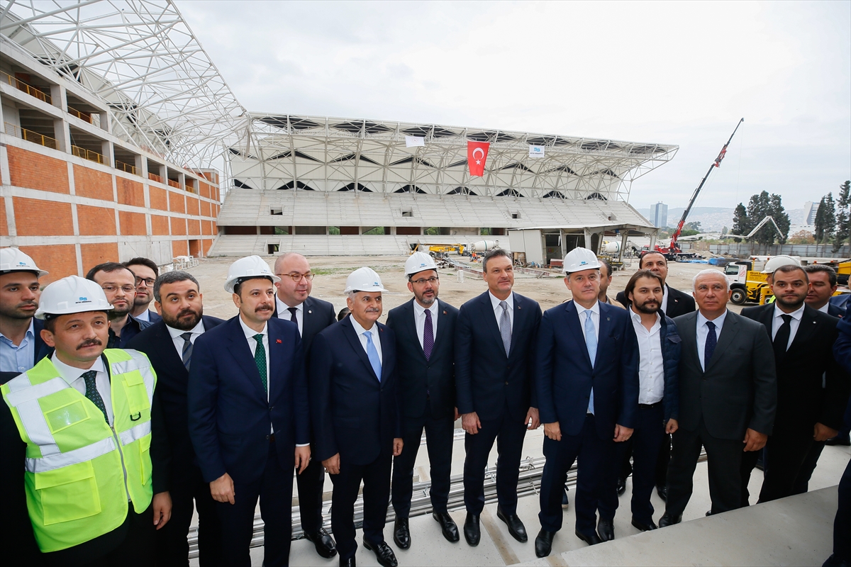 Binali Yıldırım Göztepe Stadı'nı inceledi...