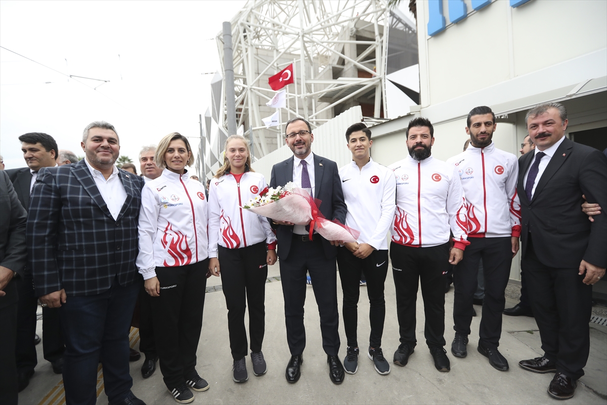 Binali Yıldırım Göztepe Stadı'nı inceledi...