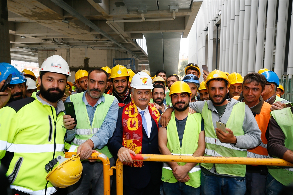 Binali Yıldırım Göztepe Stadı'nı inceledi...