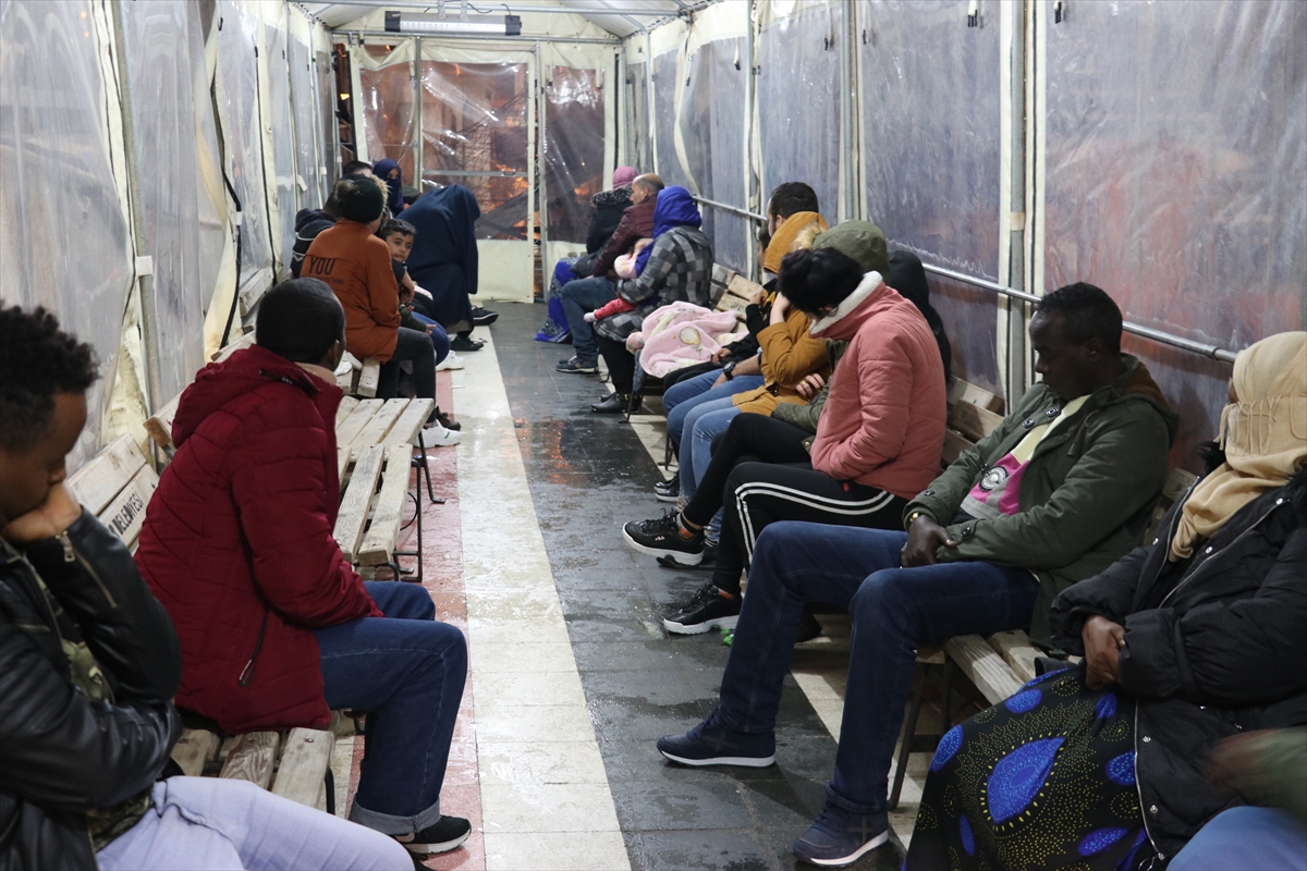 Yunan güvenlik güçleri göçmen teknesine kurşun yağdırmış