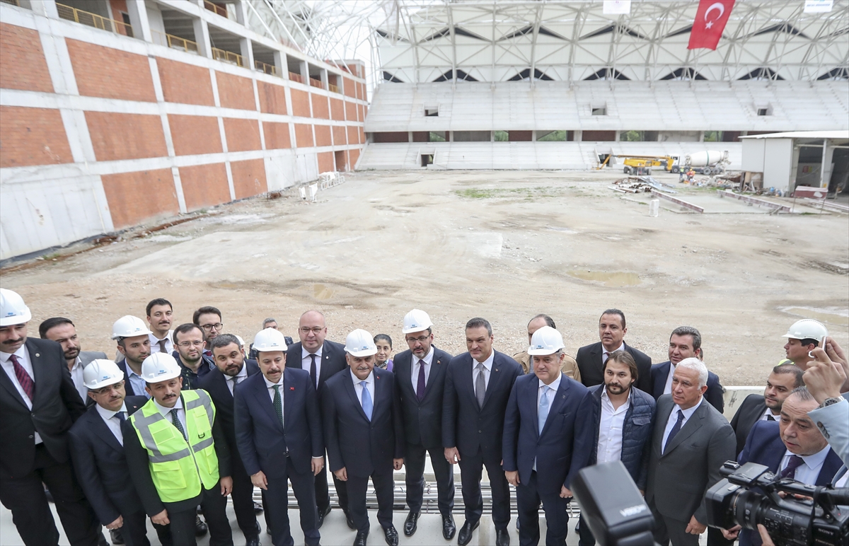 Binali Yıldırım Göztepe Stadı'nı inceledi...