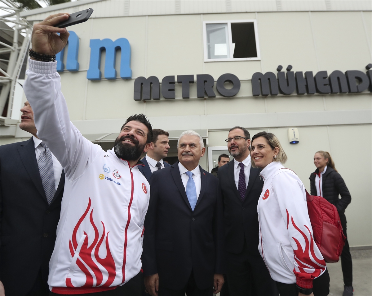 Binali Yıldırım Göztepe Stadı'nı inceledi...