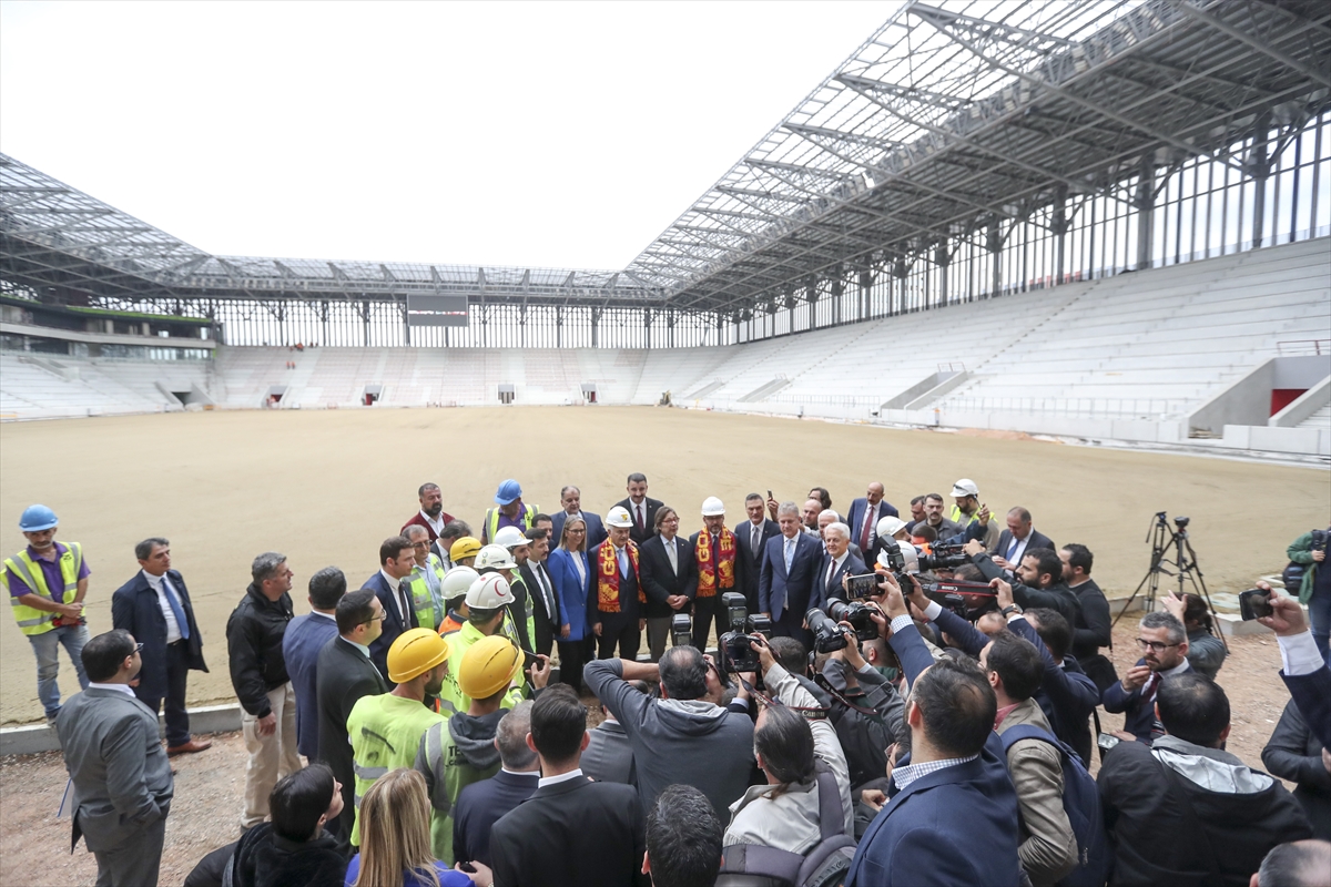 Binali Yıldırım Göztepe Stadı'nı inceledi...