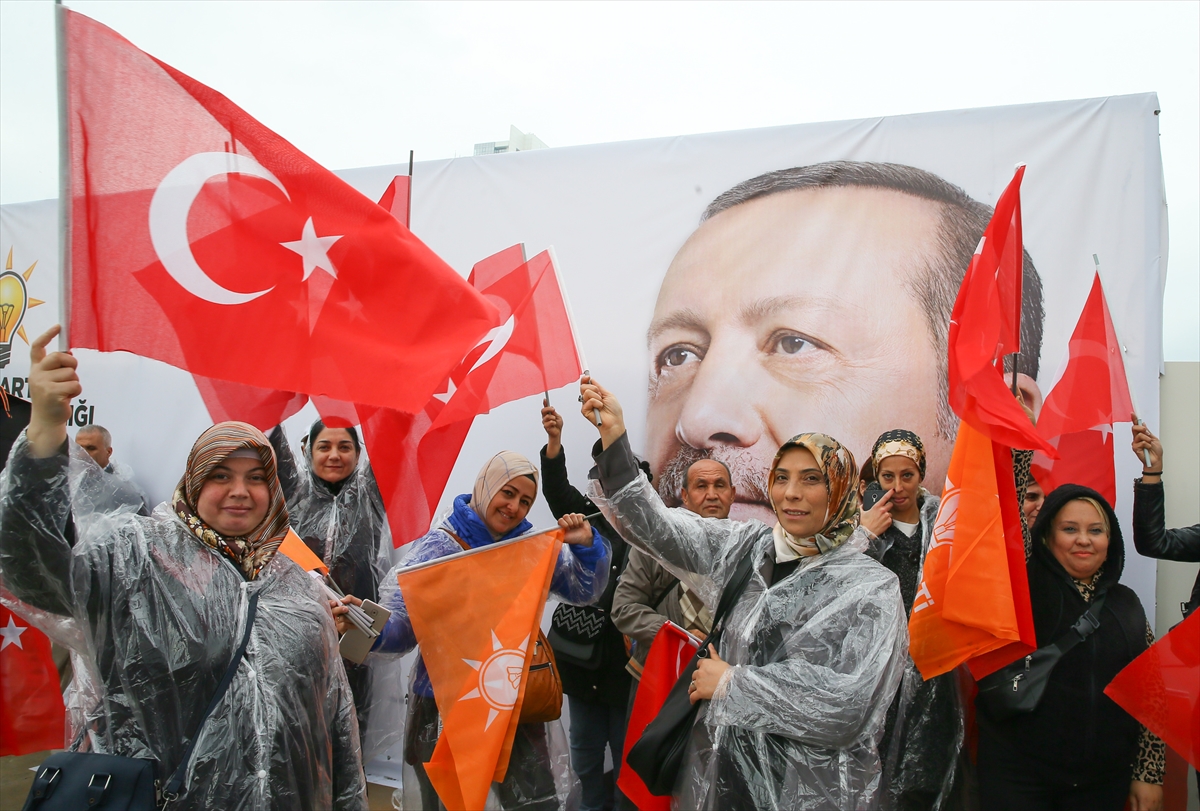 Cumhurbaşkanı Erdoğan İzmir'de