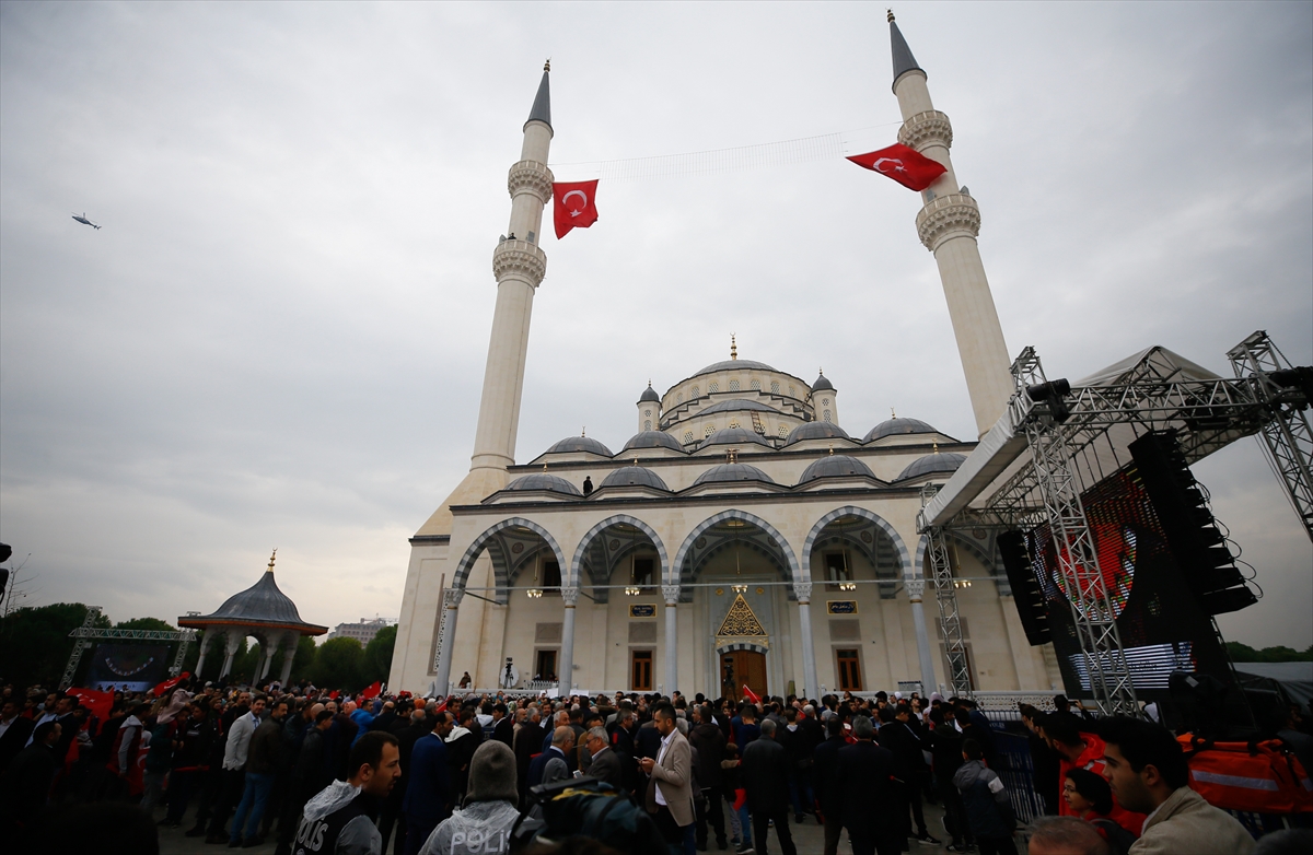 Cumhurbaşkanı Erdoğan İzmir'de