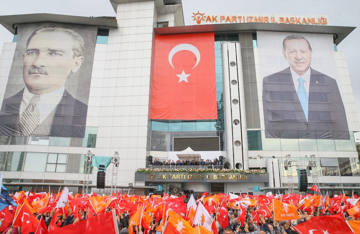 Cumhurbaşkanı Erdoğan İzmir'de