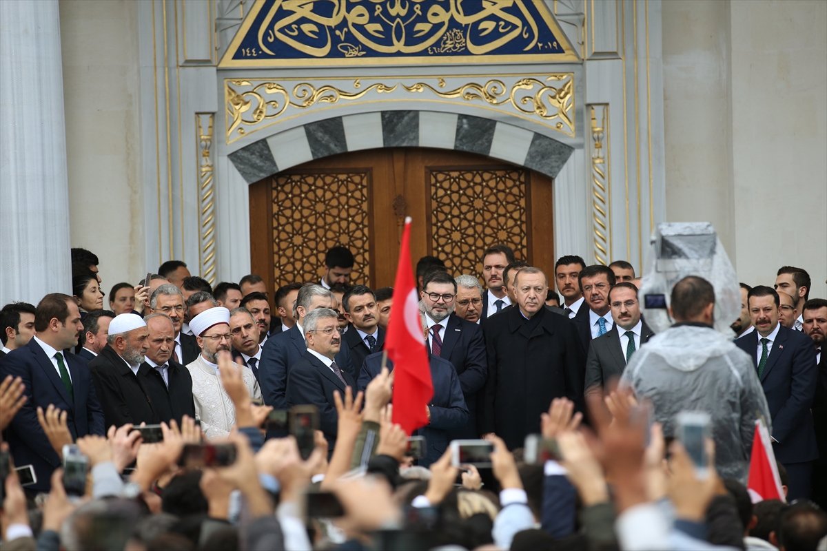 Cumhurbaşkanı Erdoğan İzmir'de