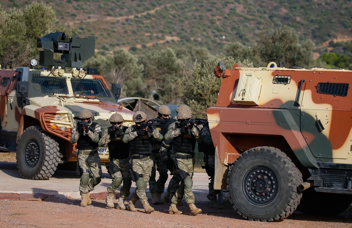Kıbrıs'a ilk ayak basan onlardı!