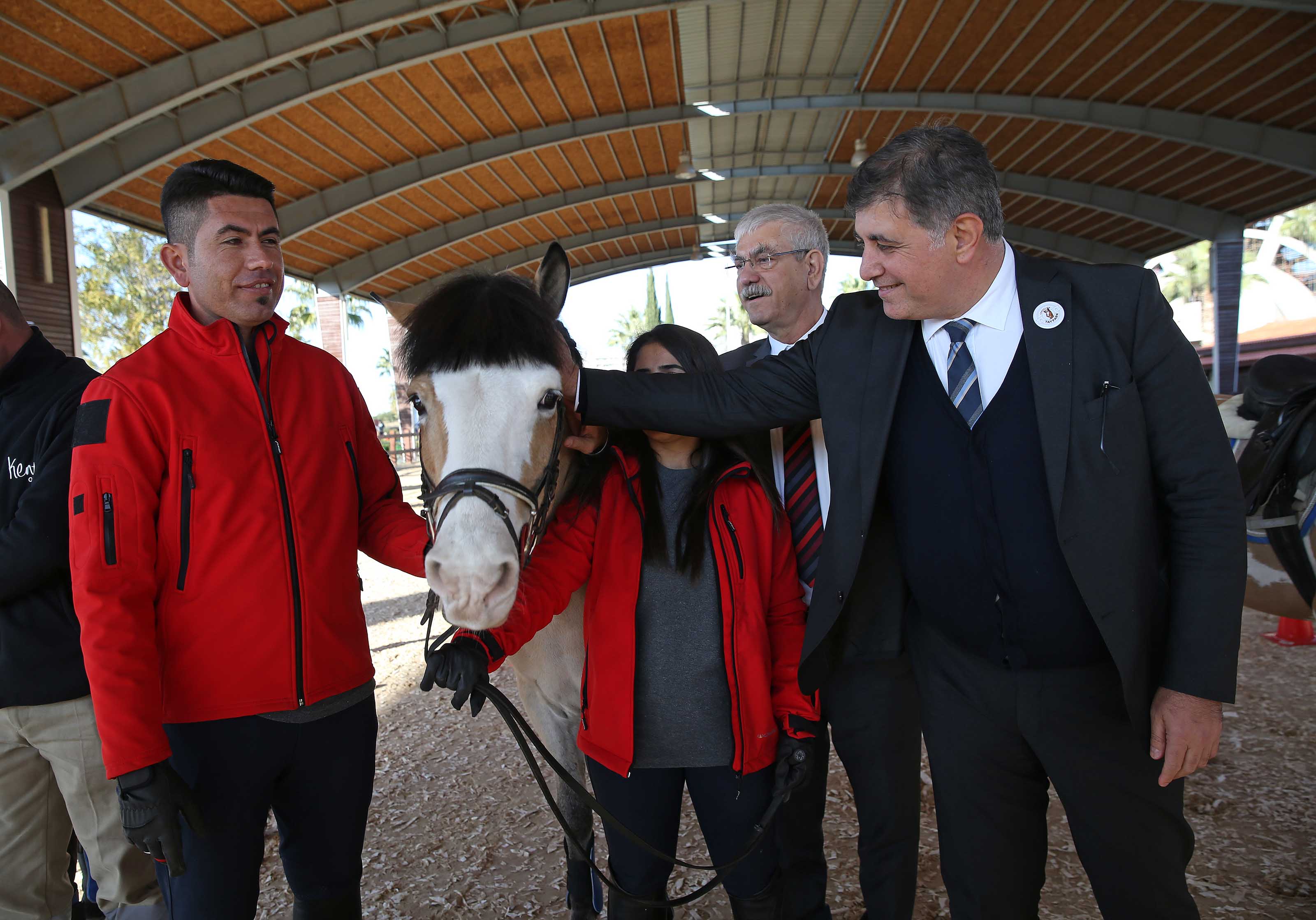 Cordelion Taypark Binicilik Okulu açıldı