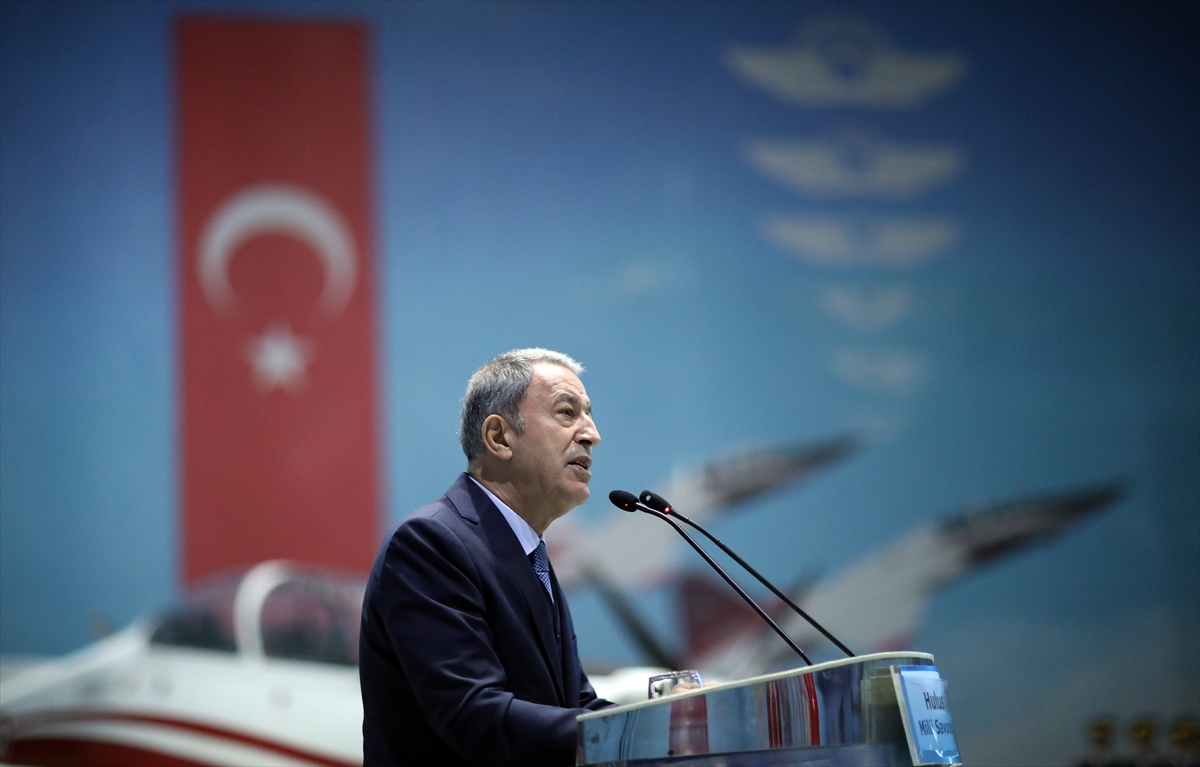 Genç kartallar brövelerini taktı
