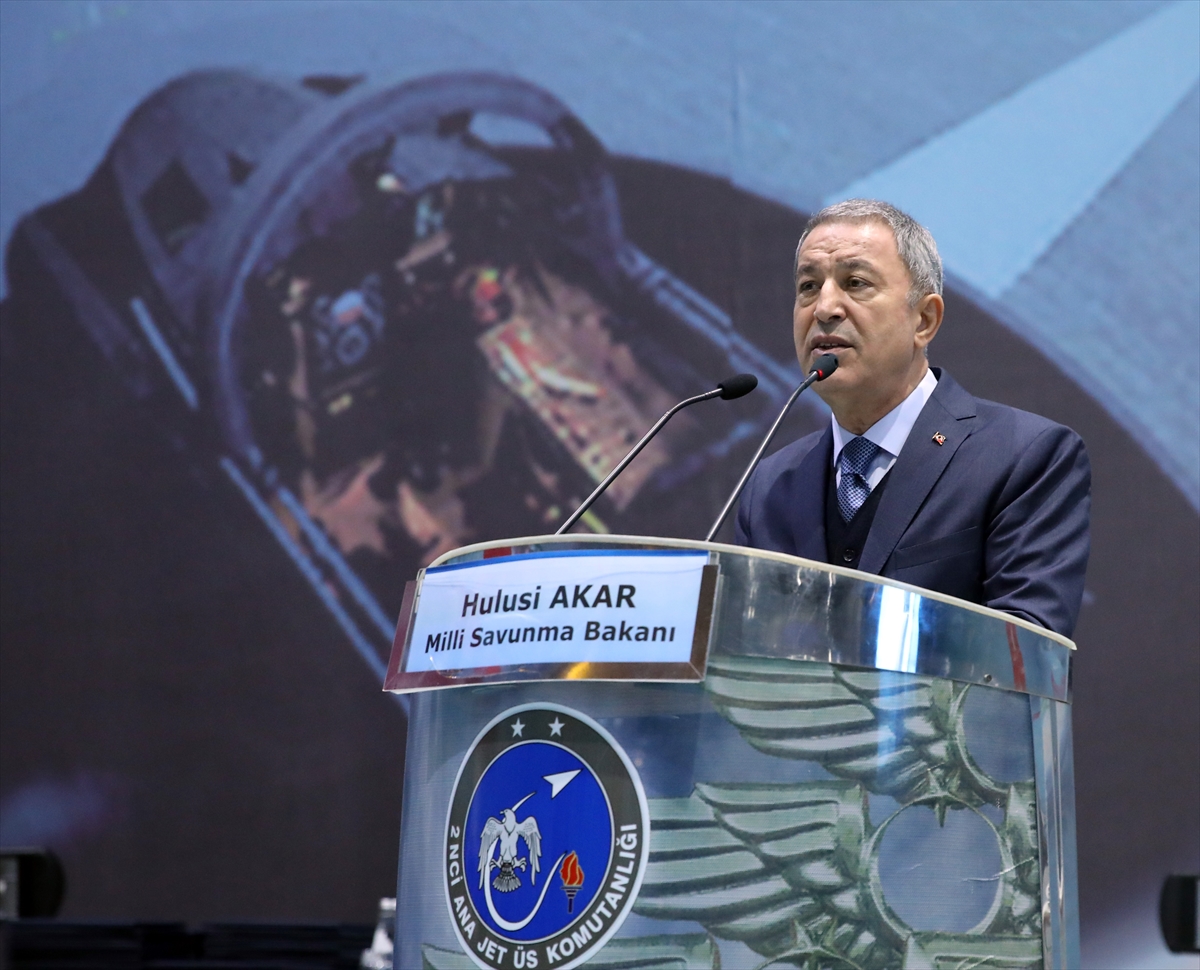 Genç kartallar brövelerini taktı