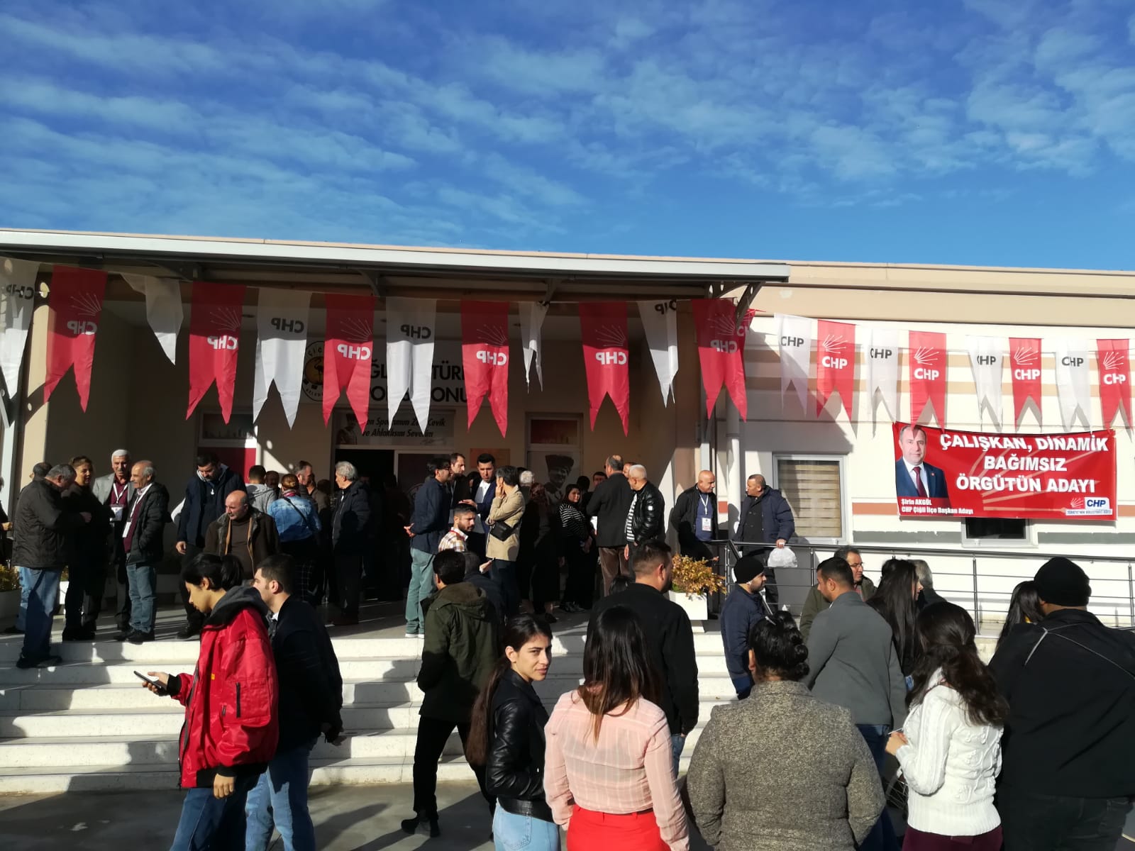 CHP Çiğli İlçe Kongresi'nden kareler