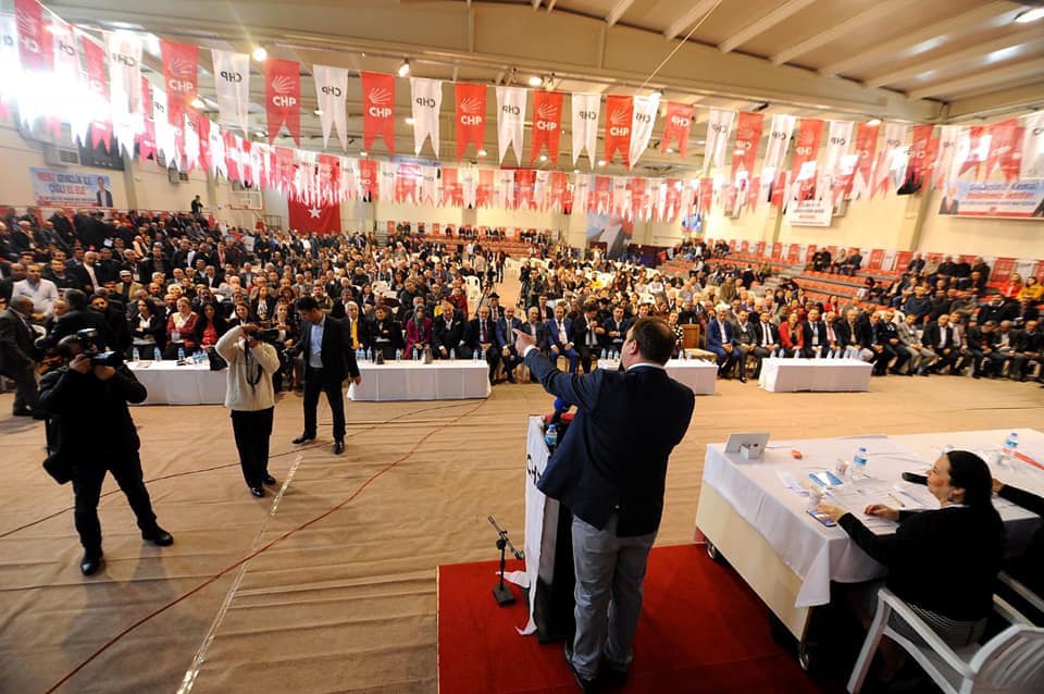 CHP Çiğli İlçe Kongresi'nden kareler