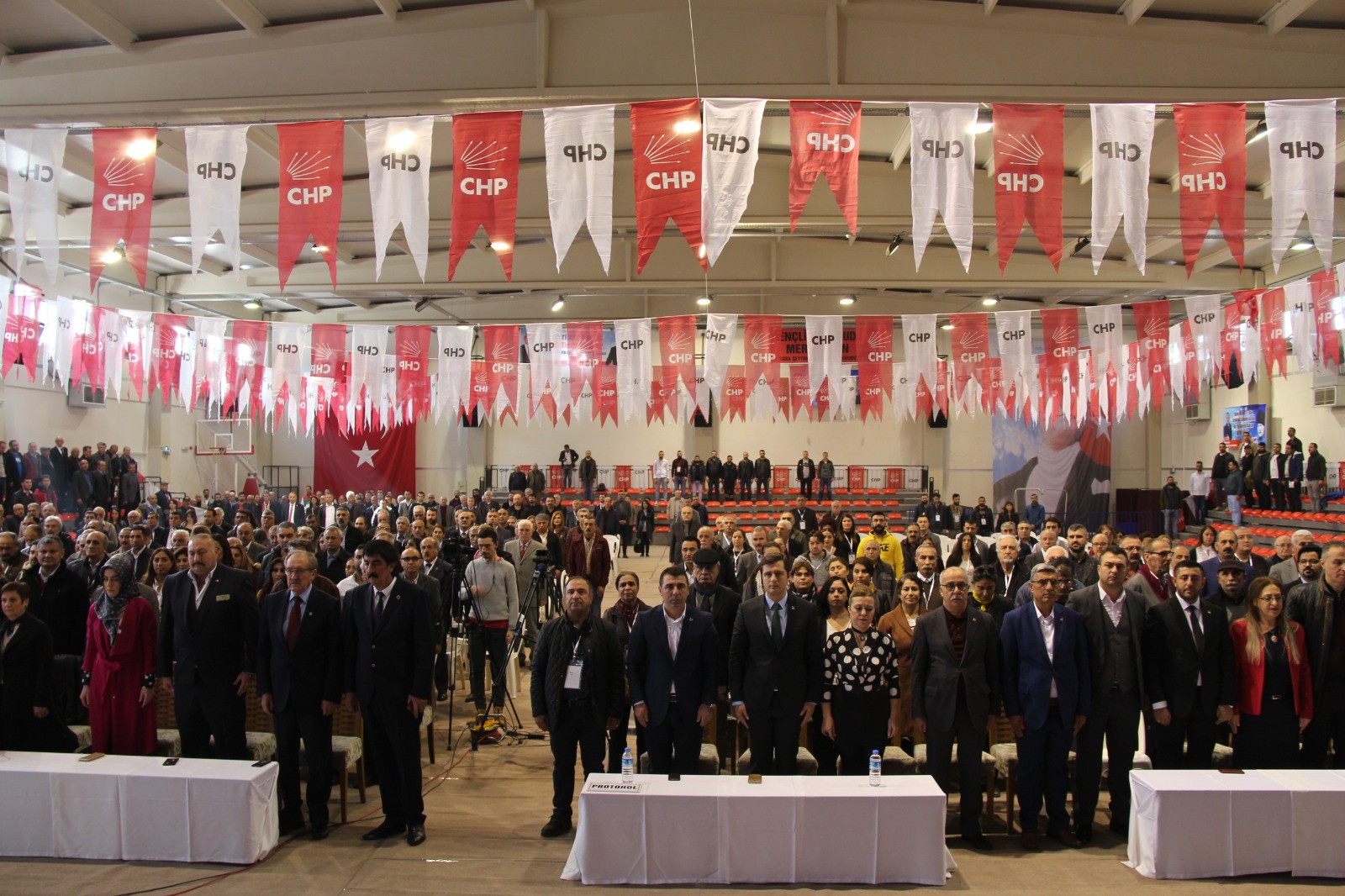 CHP Çiğli İlçe Kongresi'nden kareler