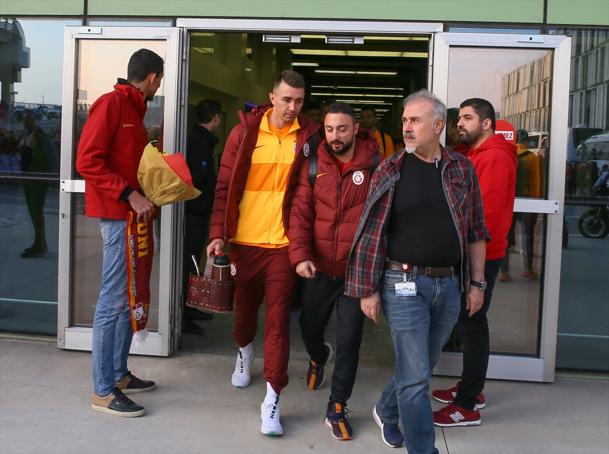 Galatasaray kafilesi İzmir'e geldi
