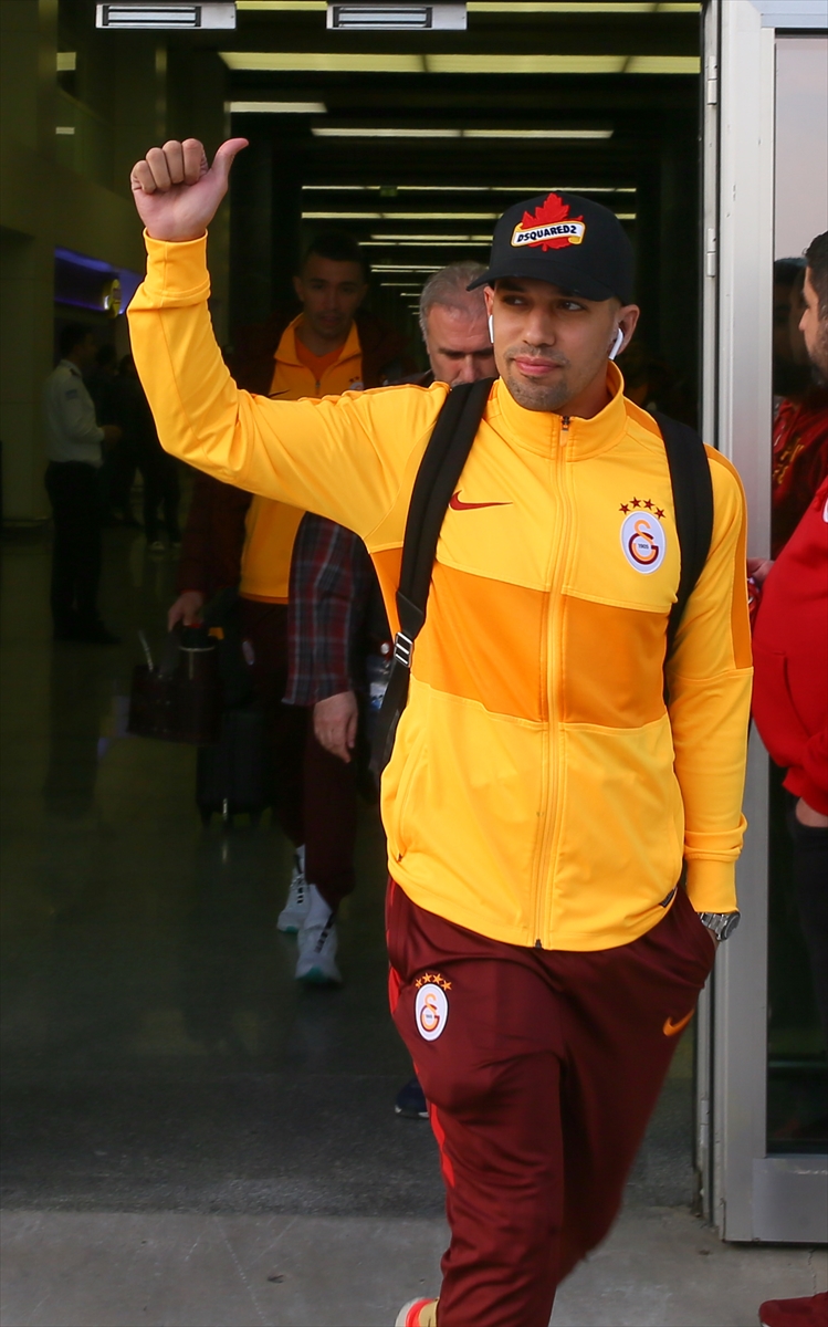 Galatasaray kafilesi İzmir'e geldi