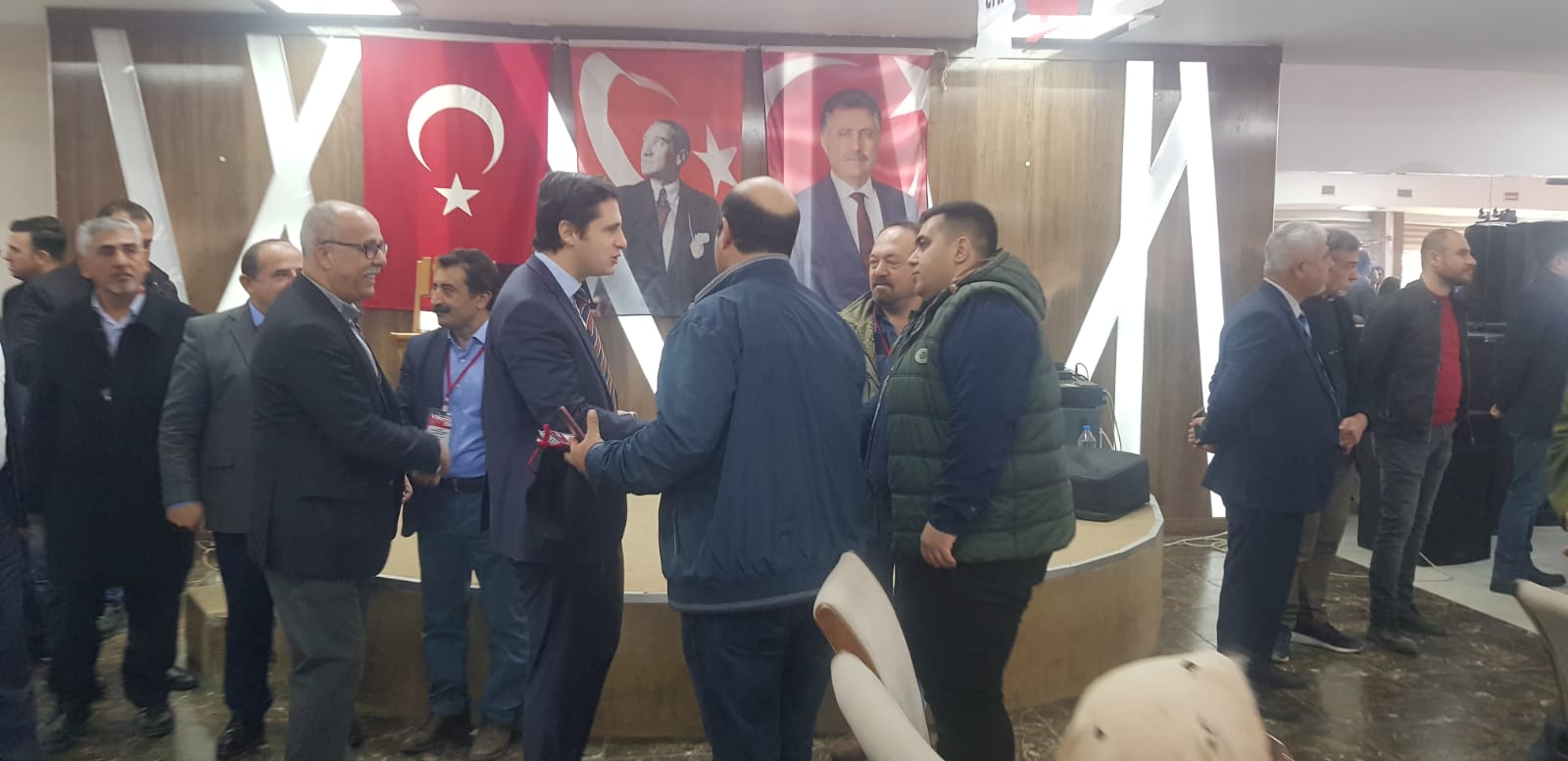 Bayraklı'da kongre heyecanı