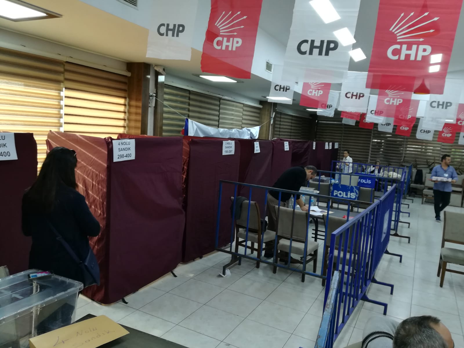 Bayraklı'da kongre heyecanı