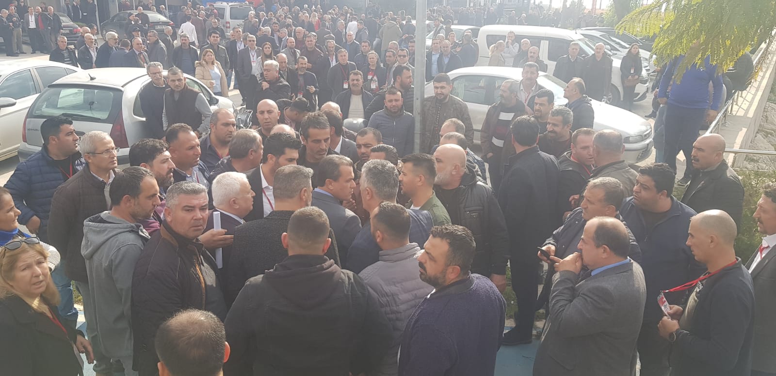 Bayraklı'da kongre heyecanı