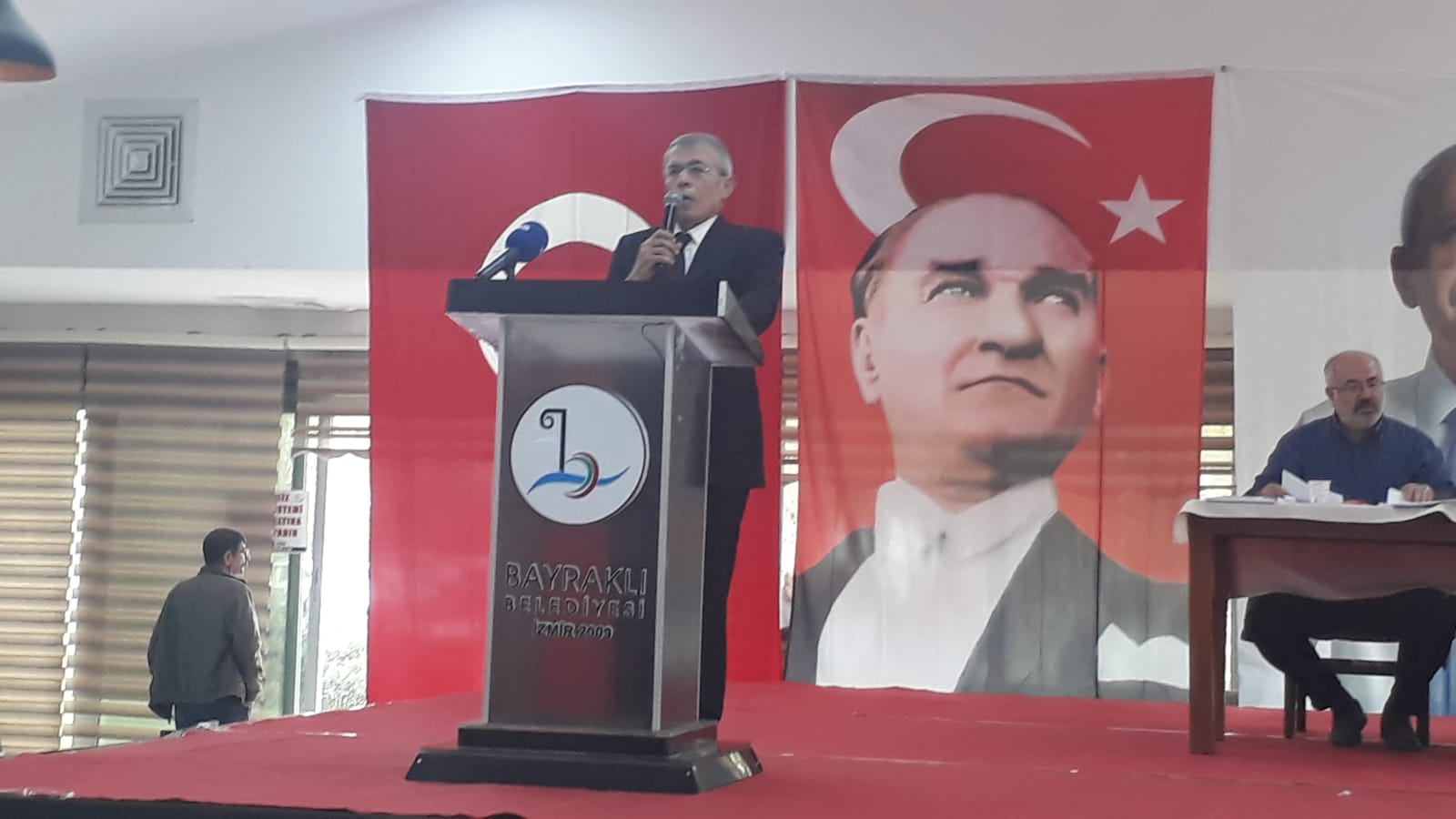 Bayraklı'da kongre heyecanı