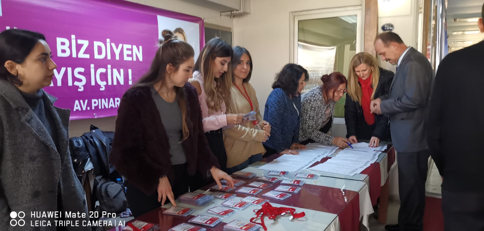 Bayraklı'da kongre heyecanı