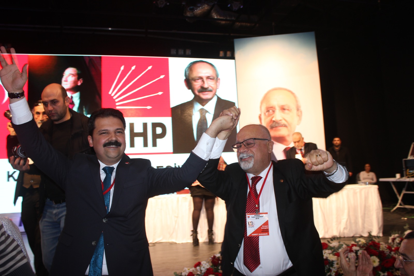CHP Konak İlçe Kongresi'nden kareler...