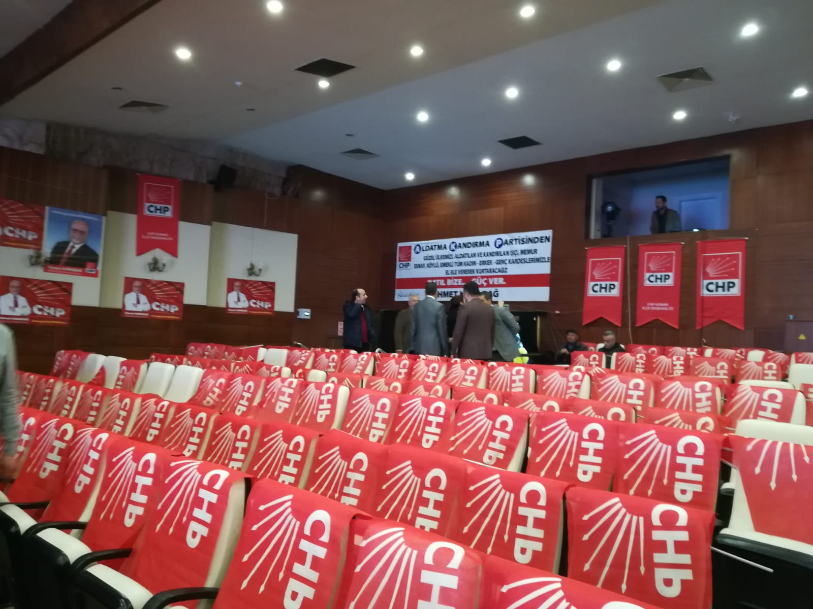 CHP Konak İlçe Kongresi'nden kareler...