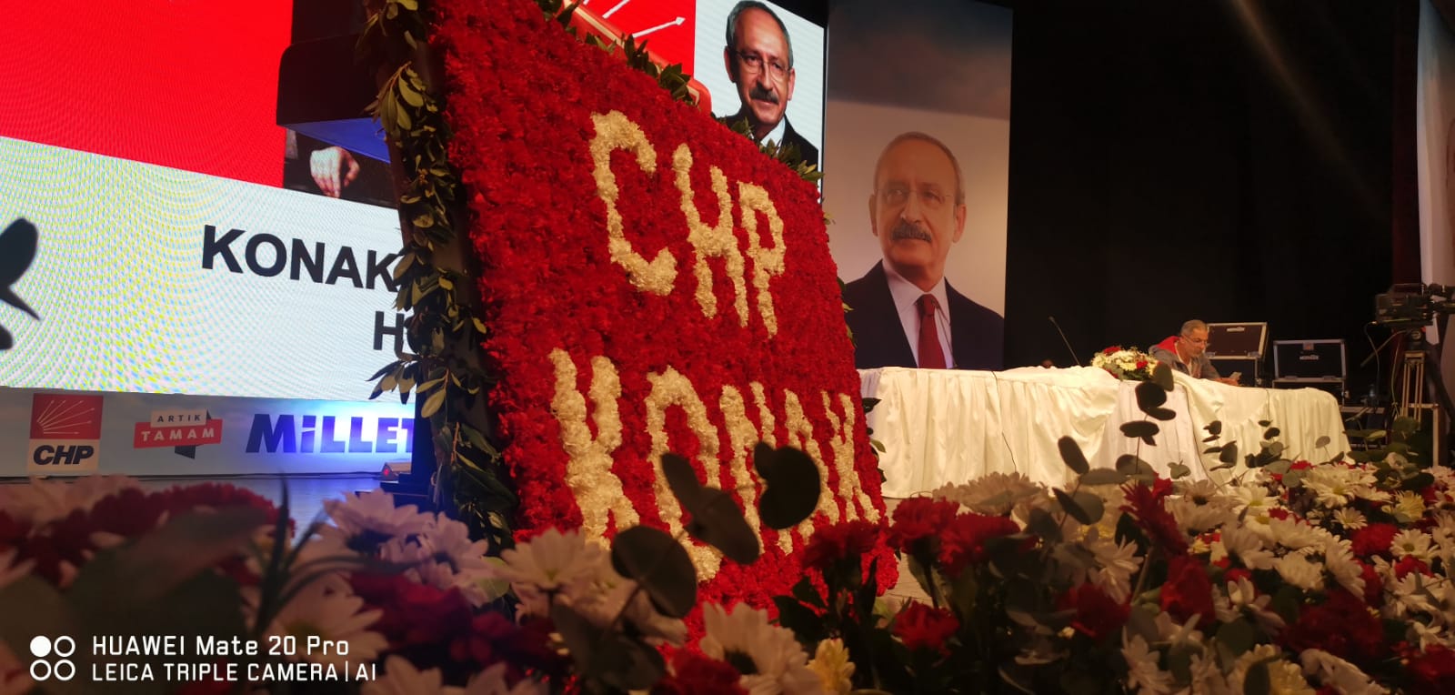 CHP Konak İlçe Kongresi'nden kareler...