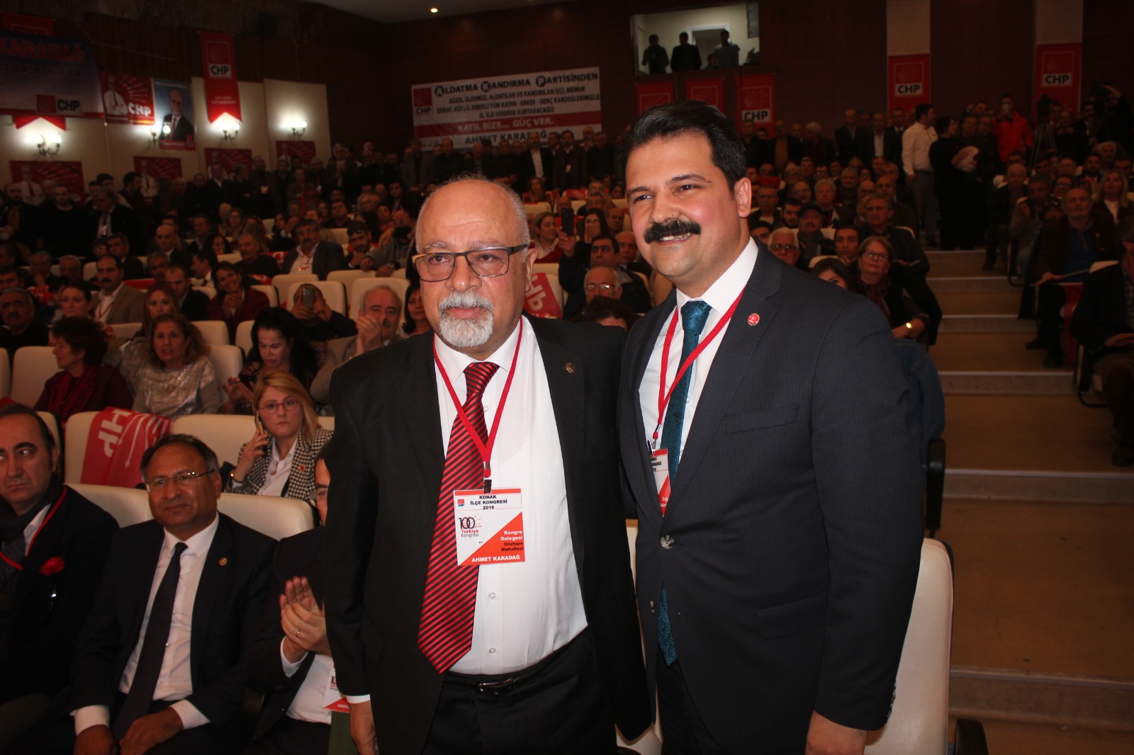 CHP Konak İlçe Kongresi'nden kareler...