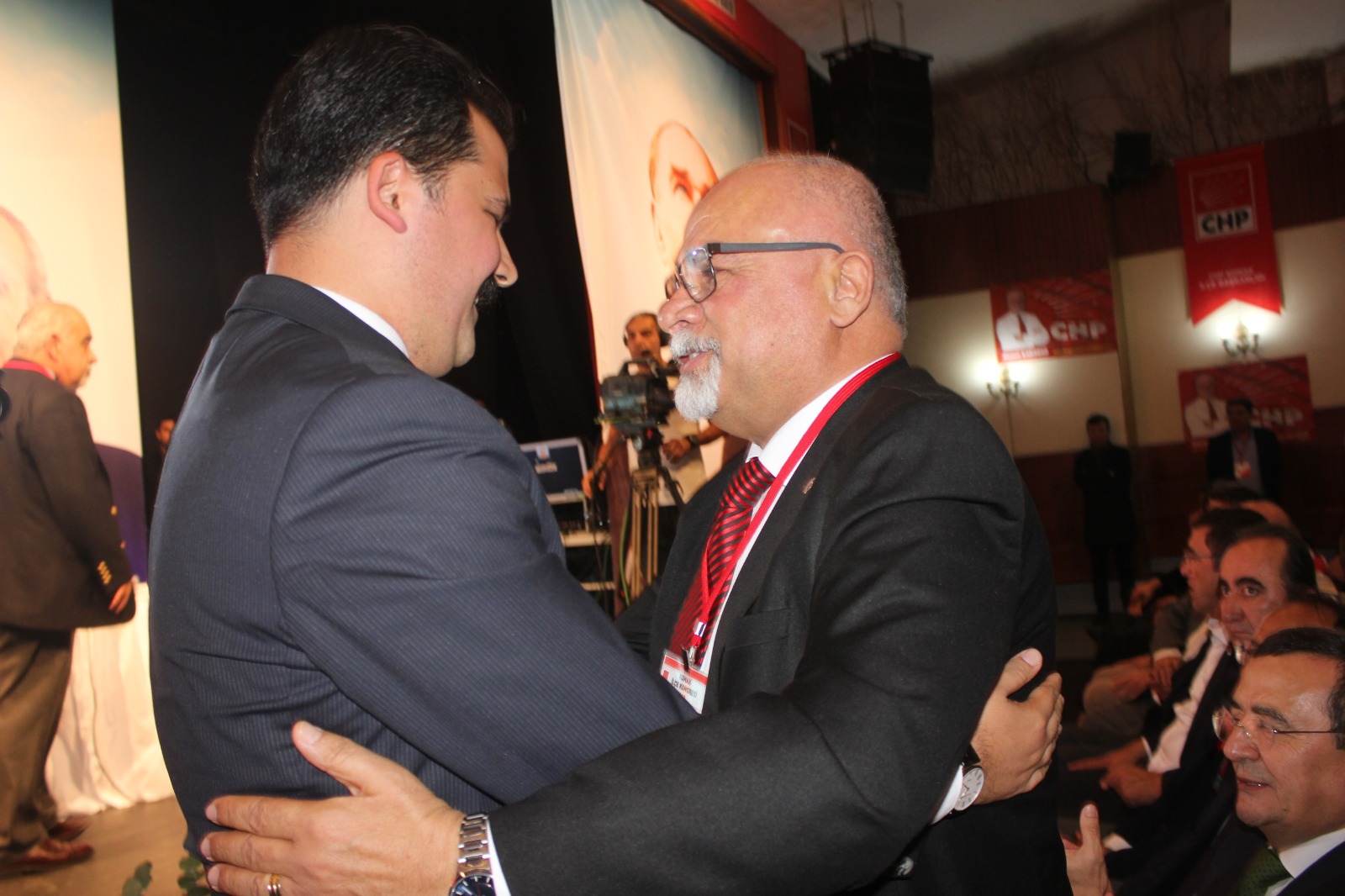 CHP Konak İlçe Kongresi'nden kareler...