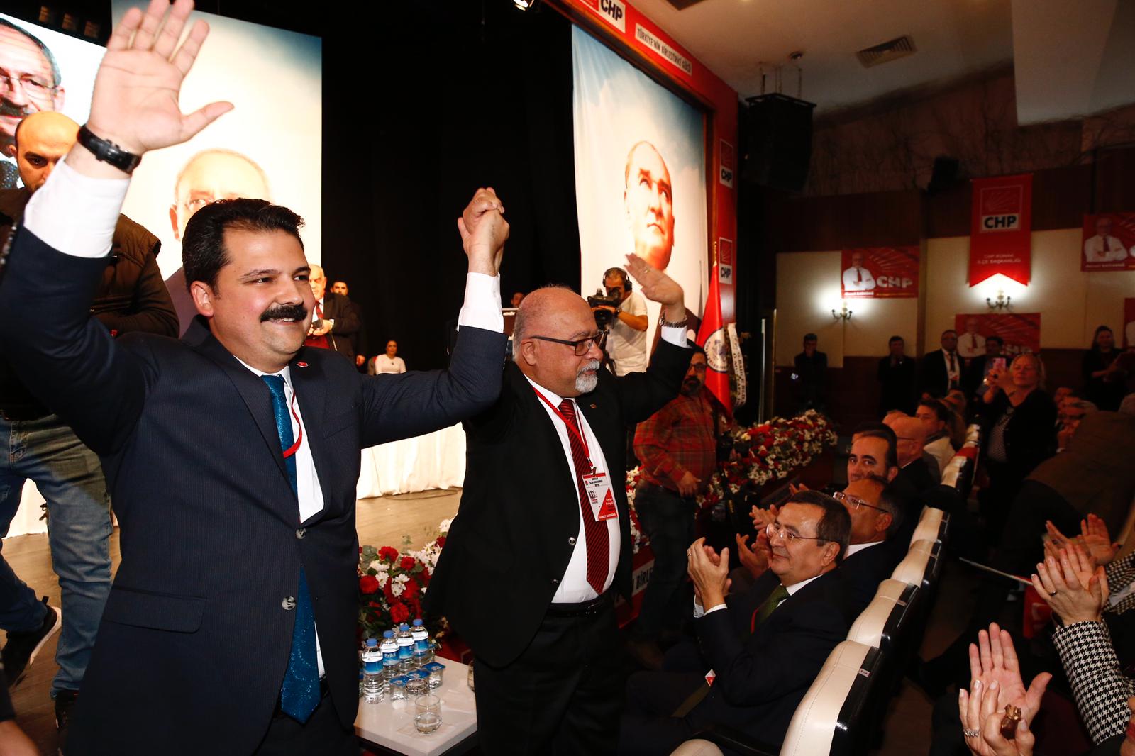 CHP Konak İlçe Kongresi'nden kareler...