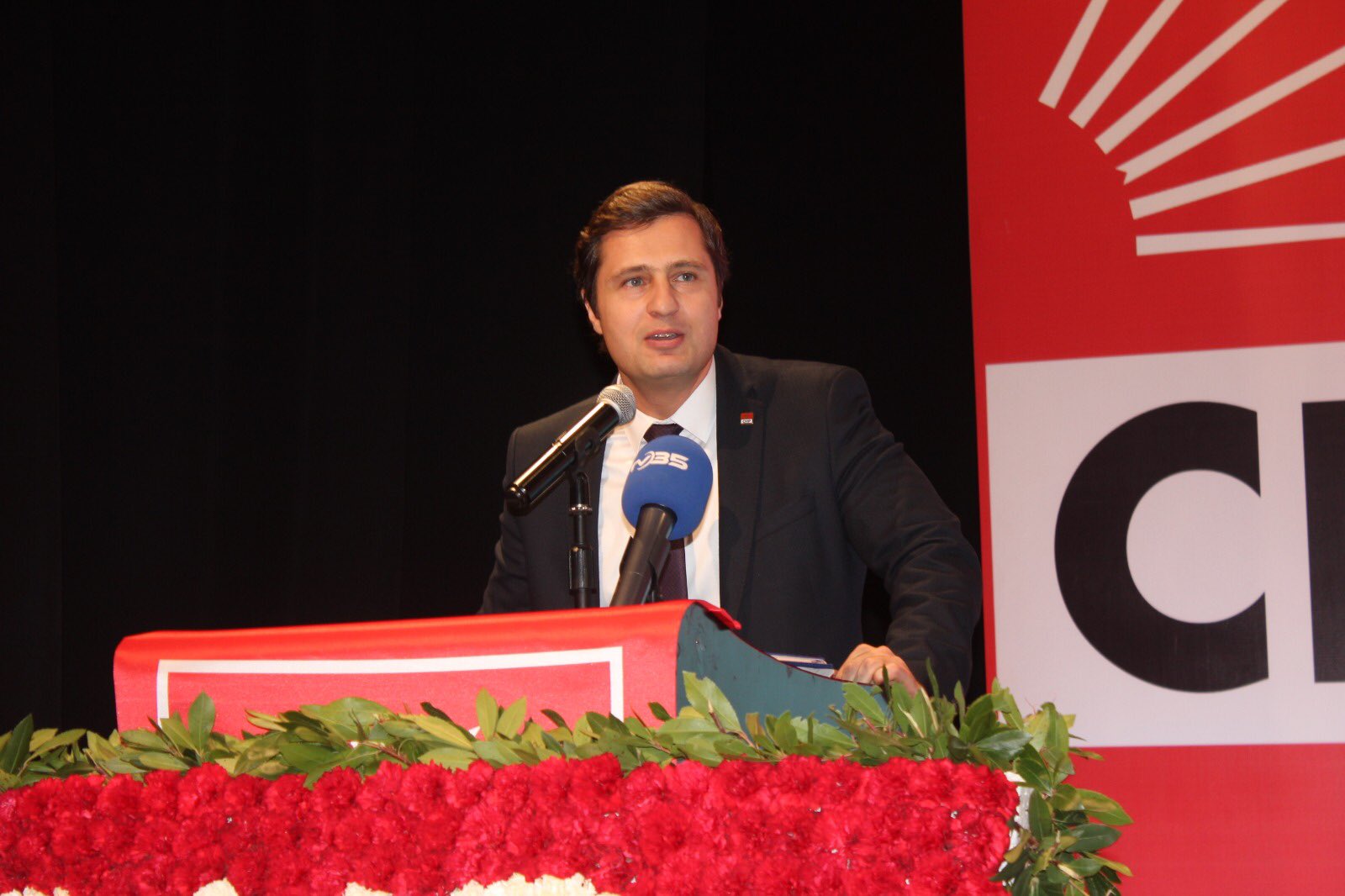 CHP Konak İlçe Kongresi'nden kareler...