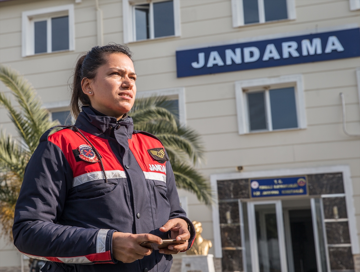 Jandarmanın kadın hızırları