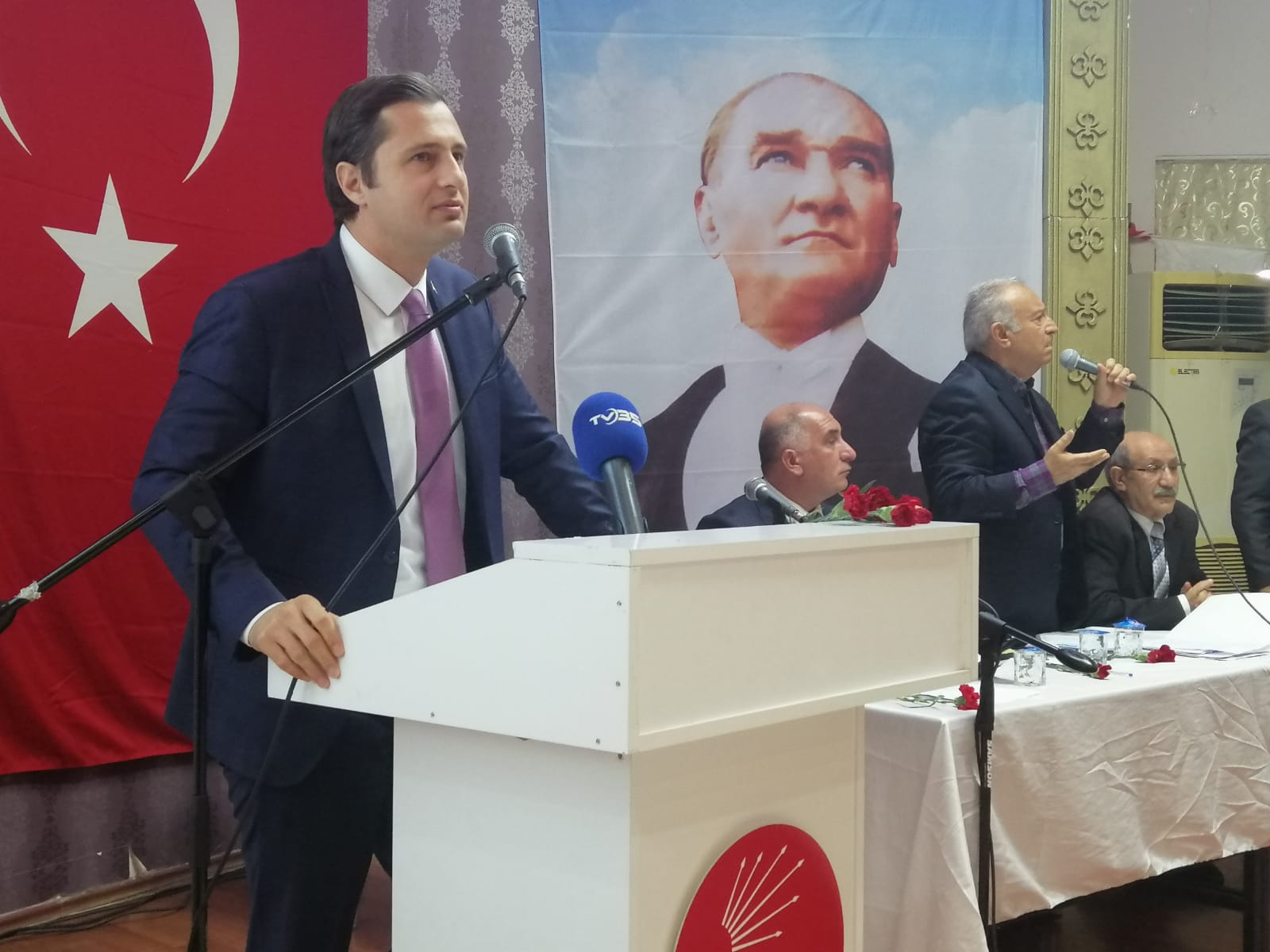 CHP Buca'da kongre heyecanı