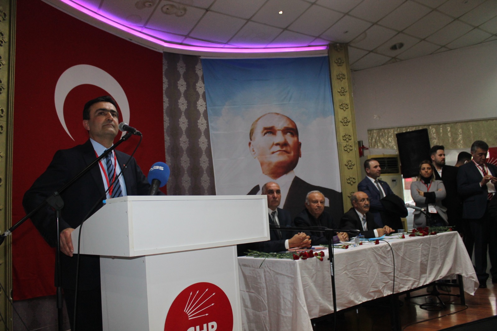 CHP Buca'da kongre heyecanı