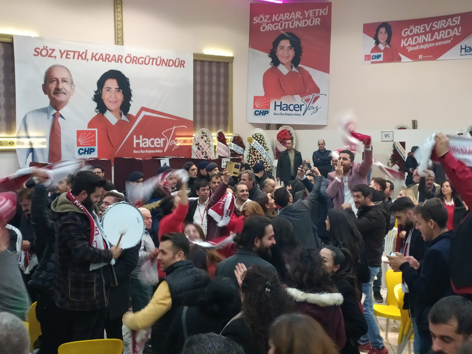 CHP Buca'da kongre heyecanı