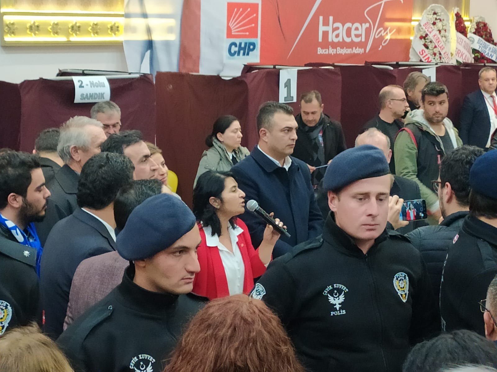 CHP Buca'da kongre heyecanı