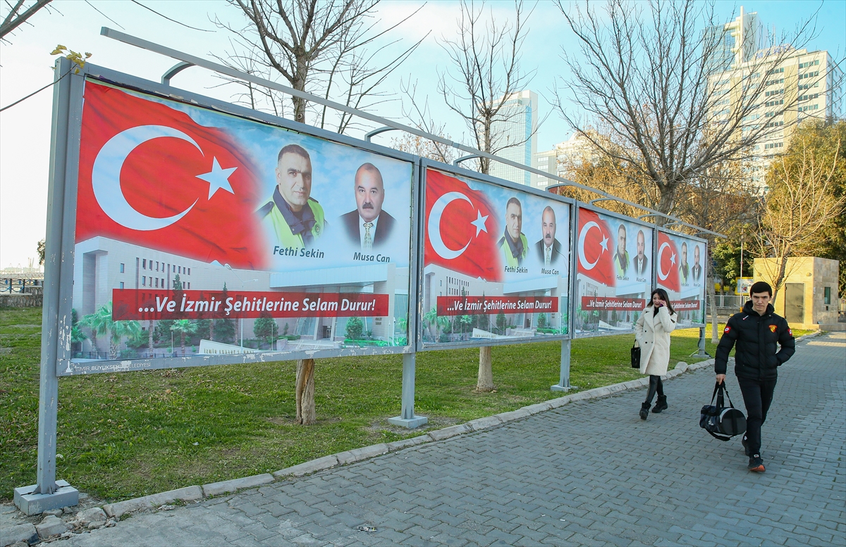 İzmir adliye şehitlerini anıyor