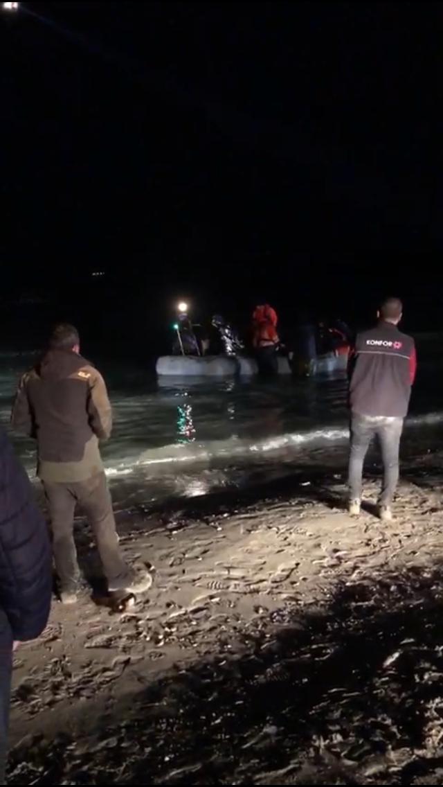 Çeşme'de tekne faciasında ölen çocuklardan geriye ayakkabıları kaldı