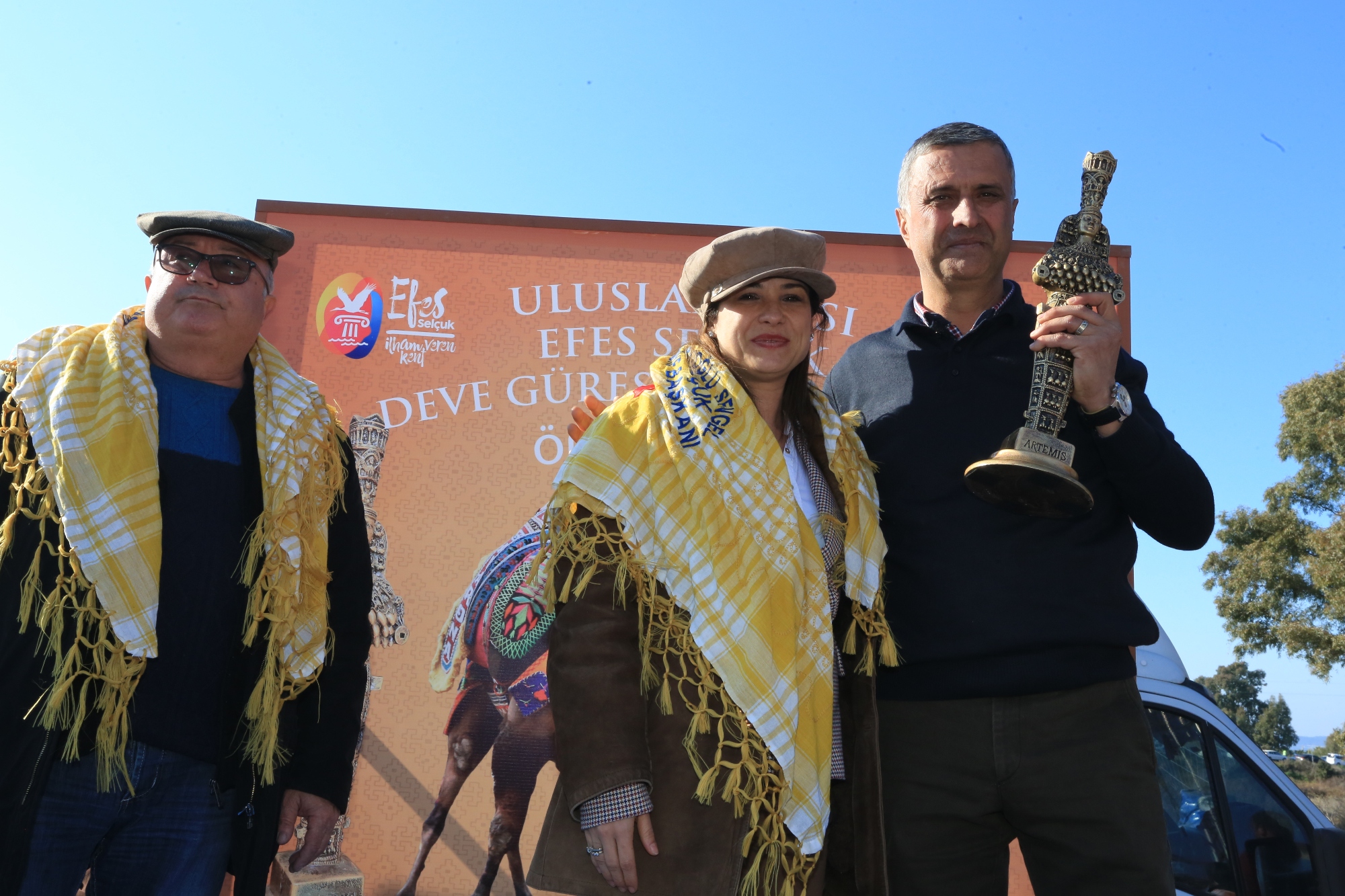 Selçuk Efes Deve Güreşleri Festivali yapıldı