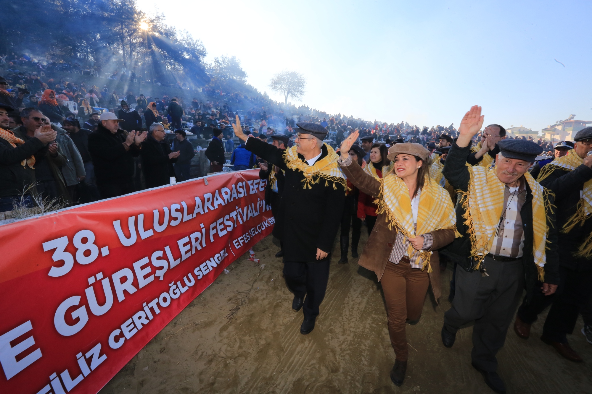 Selçuk Efes Deve Güreşleri Festivali yapıldı