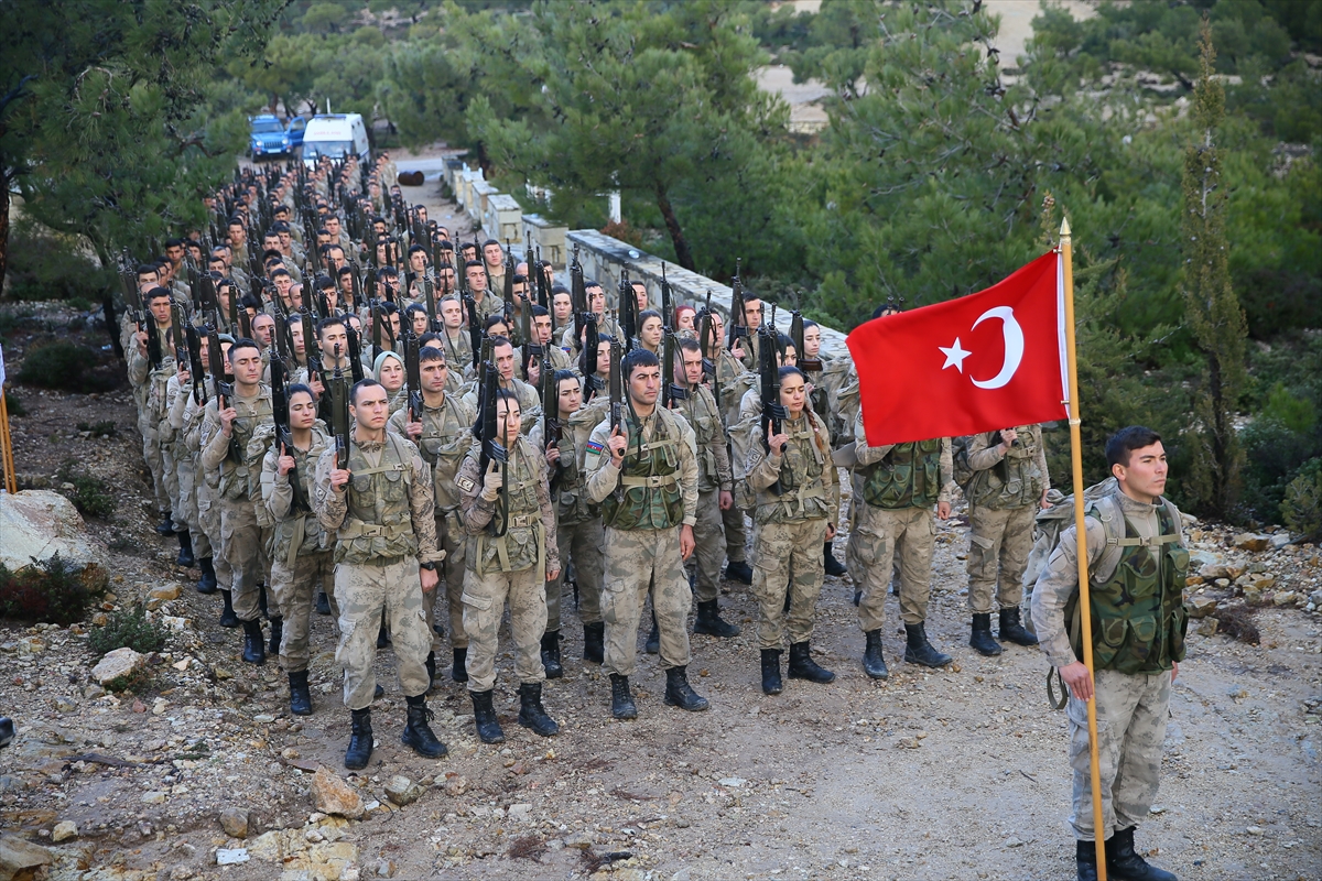 Kadın komandolar zorlu görevlere hazır!