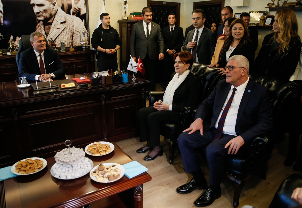 İYİ Parti lideri Akşener İzmir'de